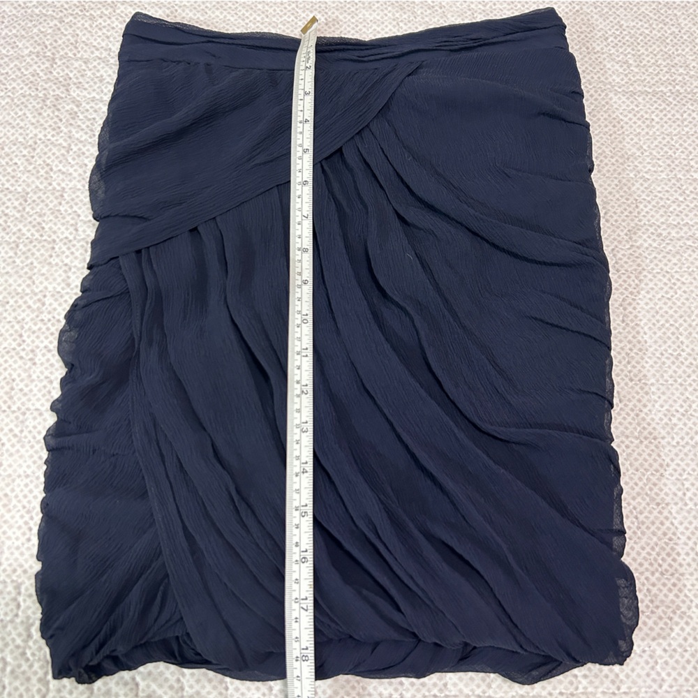 Club Monaco Silk navy chiffon skirt Sz 4 - Picture 8 of 8